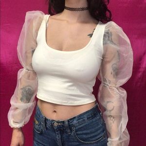 NWT Puffy Sleeve Blouse